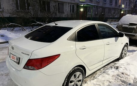 Hyundai Solaris II рестайлинг, 2015 год, 850 000 рублей, 10 фотография