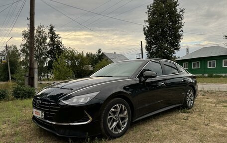 Hyundai Sonata VIII, 2019 год, 2 400 000 рублей, 2 фотография