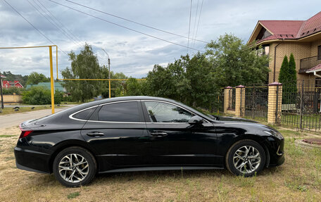 Hyundai Sonata VIII, 2019 год, 2 400 000 рублей, 4 фотография