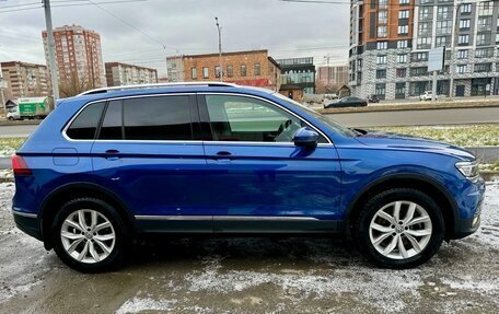 Volkswagen Tiguan II, 2018 год, 2 580 000 рублей, 3 фотография