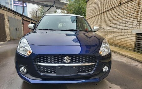 Suzuki Swift V, 2024 год, 2 400 000 рублей, 3 фотография