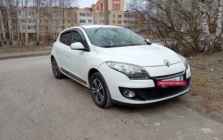 Renault Megane III, 2012 год, 610 000 рублей, 2 фотография