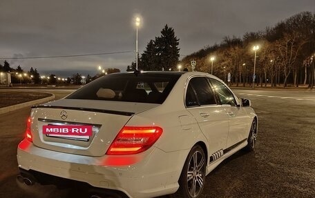 Mercedes-Benz C-Класс, 2011 год, 1 900 000 рублей, 3 фотография