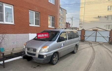 Hyundai Starex I рестайлинг, 2004 год, 790 000 рублей, 2 фотография