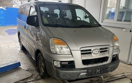 Hyundai Starex I рестайлинг, 2004 год, 790 000 рублей, 16 фотография