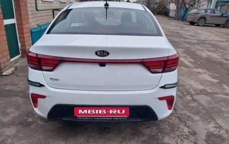 KIA Rio IV, 2020 год, 1 560 000 рублей, 2 фотография