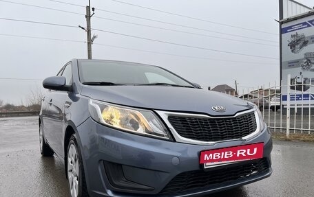 KIA Rio III рестайлинг, 2013 год, 880 000 рублей, 10 фотография