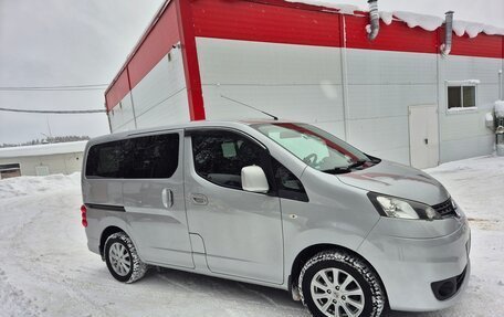 Nissan NV200, 2018 год, 2 100 000 рублей, 7 фотография