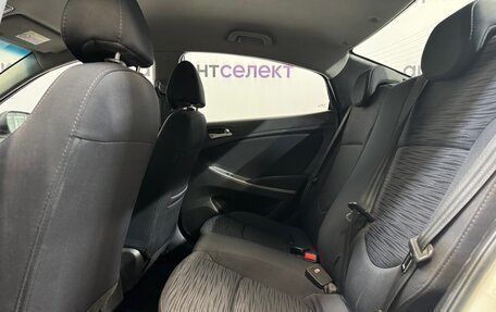 Hyundai Solaris II рестайлинг, 2015 год, 855 000 рублей, 24 фотография