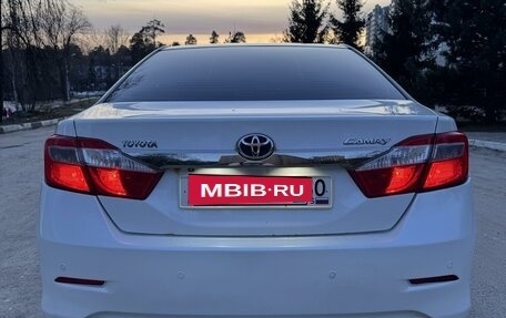 Toyota Camry, 2014 год, 1 700 000 рублей, 5 фотография