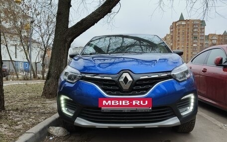 Renault Kaptur I рестайлинг, 2022 год, 1 950 000 рублей, 4 фотография