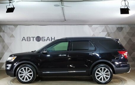 Ford Explorer VI, 2016 год, 2 670 000 рублей, 4 фотография