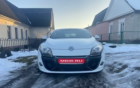 Renault Megane III, 2012 год, 750 000 рублей, 2 фотография