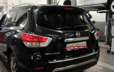 Nissan Pathfinder, 2016 год, 1 770 000 рублей, 4 фотография