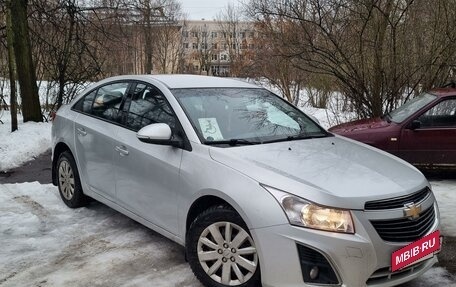 Chevrolet Cruze II, 2015 год, 900 000 рублей, 7 фотография