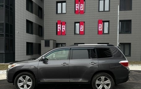 Toyota Highlander III, 2011 год, 2 150 000 рублей, 4 фотография