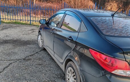 Hyundai Solaris II рестайлинг, 2011 год, 780 000 рублей, 2 фотография