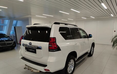 Toyota Land Cruiser Prado 150 рестайлинг 2, 2018 год, 4 320 000 рублей, 2 фотография