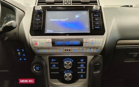 Toyota Land Cruiser Prado 150 рестайлинг 2, 2018 год, 4 320 000 рублей, 9 фотография