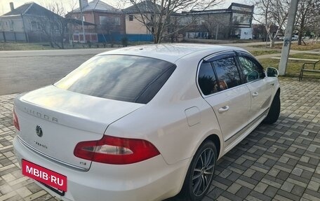 Skoda Superb III рестайлинг, 2012 год, 1 775 000 рублей, 32 фотография