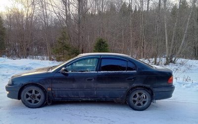 Toyota Avensis III рестайлинг, 1998 год, 230 000 рублей, 1 фотография