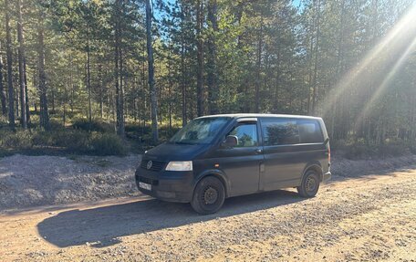 Volkswagen Transporter T5 рестайлинг, 2007 год, 799 999 рублей, 1 фотография