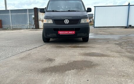 Volkswagen Transporter T5 рестайлинг, 2007 год, 799 999 рублей, 10 фотография