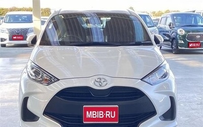 Toyota Yaris, 2023 год, 2 155 000 рублей, 1 фотография