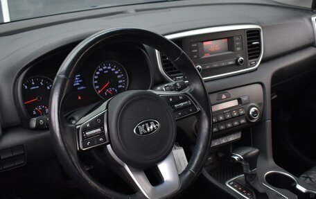 KIA Sportage IV рестайлинг, 2019 год, 2 580 000 рублей, 12 фотография