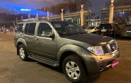 Nissan Pathfinder, 2007 год, 1 050 000 рублей, 1 фотография