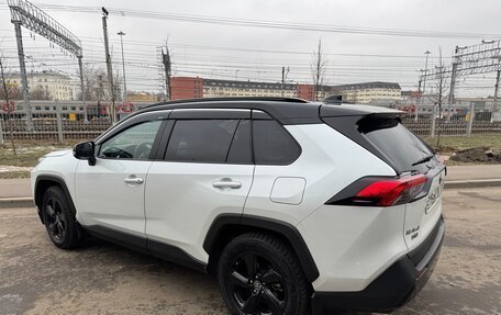 Toyota RAV4, 2021 год, 4 350 000 рублей, 3 фотография