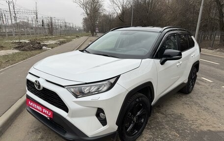 Toyota RAV4, 2021 год, 4 350 000 рублей, 12 фотография