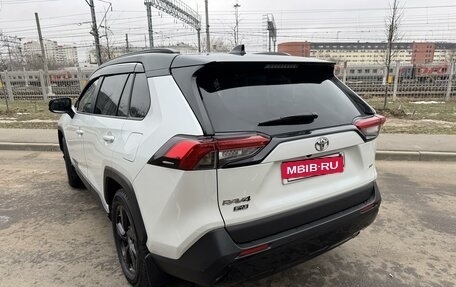 Toyota RAV4, 2021 год, 4 350 000 рублей, 4 фотография