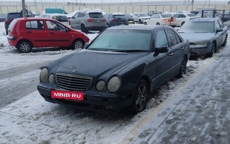 Mercedes-Benz E-Класс, 2001 год, 510 000 рублей, 8 фотография