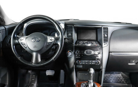 Infiniti QX70, 2013 год, 2 280 000 рублей, 12 фотография