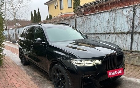 BMW X7, 2021 год, 9 000 000 рублей, 2 фотография