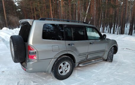 Mitsubishi Montero III, 2001 год, 895 000 рублей, 2 фотография