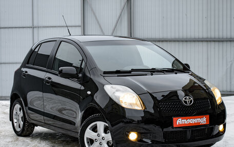 Toyota Yaris III рестайлинг, 2008 год, 770 000 рублей, 3 фотография