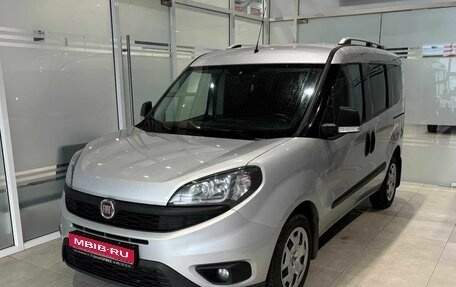 Fiat Doblo II рестайлинг, 2019 год, 1 570 000 рублей, 1 фотография