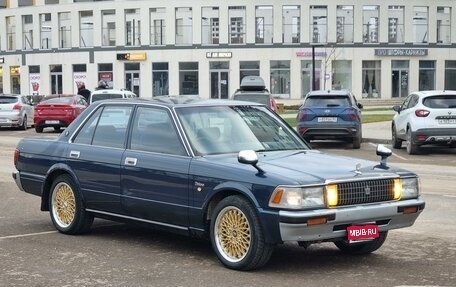 Toyota Crown, 1987 год, 460 000 рублей, 1 фотография