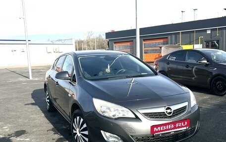 Opel Astra J, 2011 год, 919 000 рублей, 2 фотография