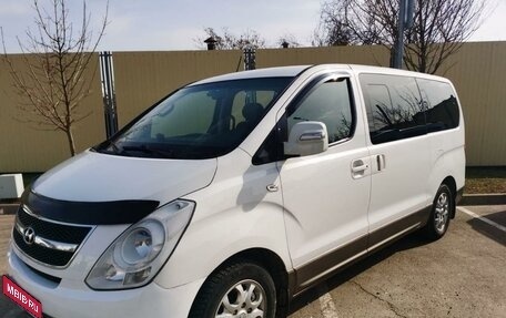 Hyundai H-1 II рестайлинг, 2012 год, 1 800 000 рублей, 1 фотография