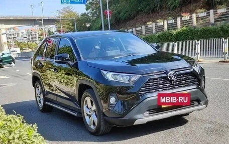 Toyota RAV4, 2022 год, 2 479 000 рублей, 3 фотография