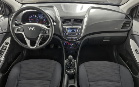 Hyundai Solaris II рестайлинг, 2014 год, 853 000 рублей, 13 фотография