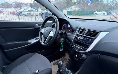 Hyundai Accent IV, 2013 год, 1 047 000 рублей, 23 фотография