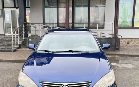 Toyota Camry V40, 2004 год, 1 350 000 рублей, 3 фотография