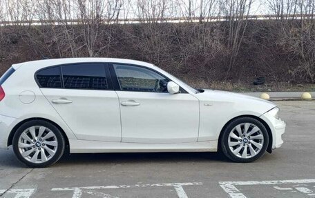 BMW 1 серия, 2010 год, 1 200 000 рублей, 3 фотография