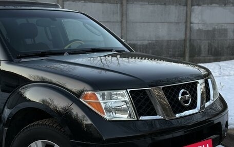 Nissan Pathfinder, 2005 год, 1 090 000 рублей, 17 фотография