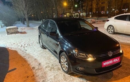 Volkswagen Polo VI (EU Market), 2015 год, 1 100 000 рублей, 24 фотография