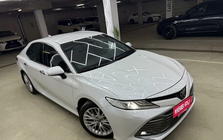 Toyota Camry, 2019 год, 3 200 000 рублей, 13 фотография